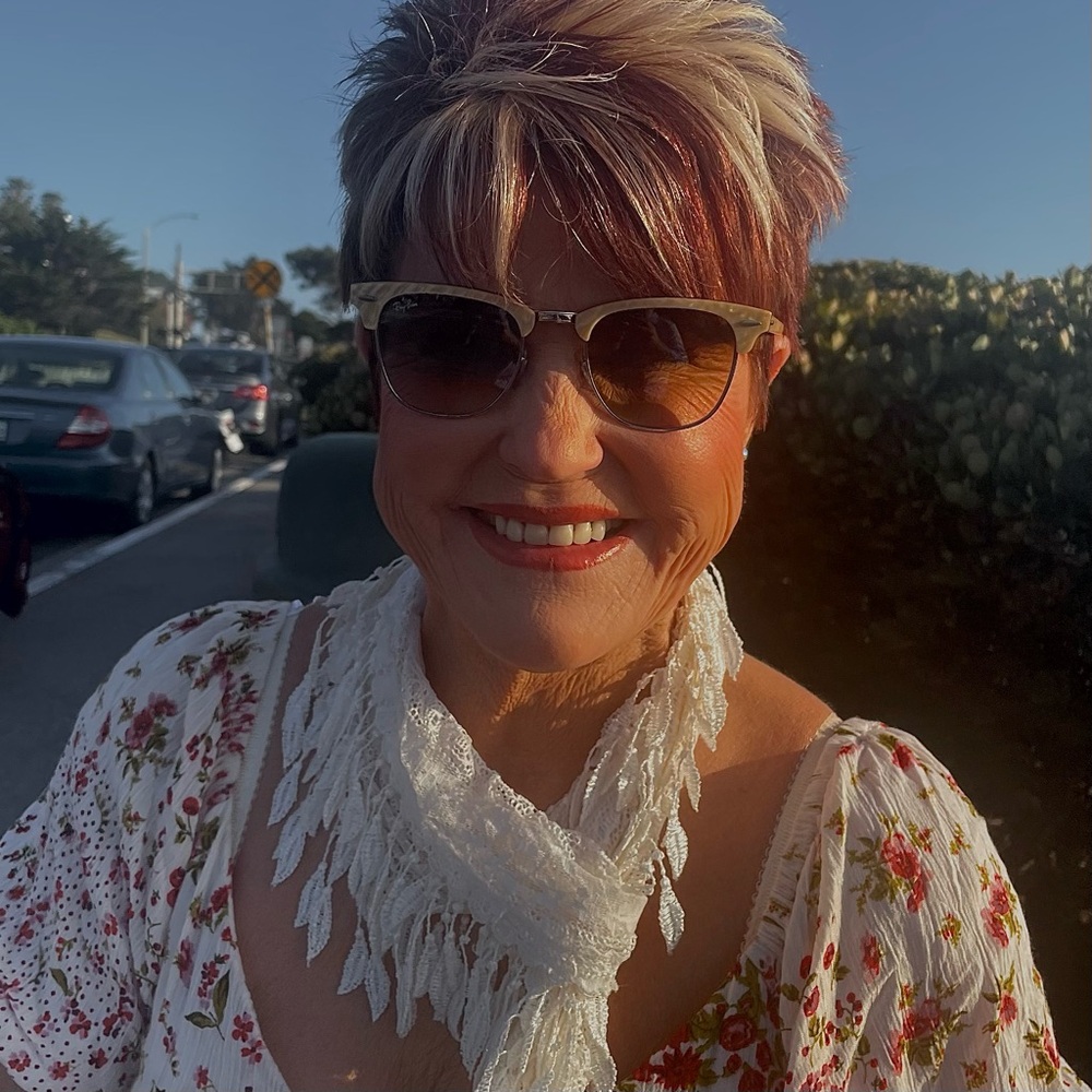 Meet your Posher, Reba